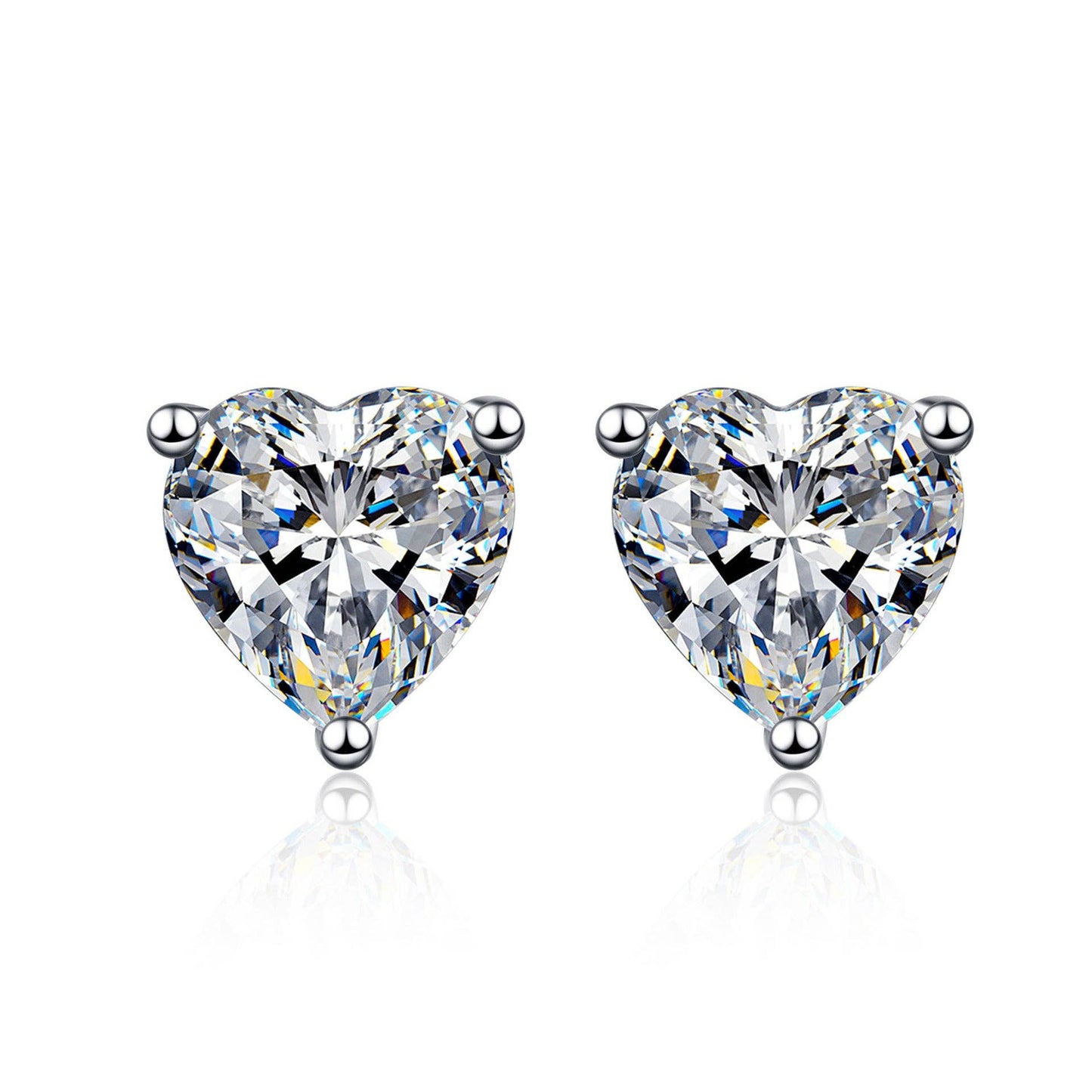 Coeur Lumière Moissanite Studs