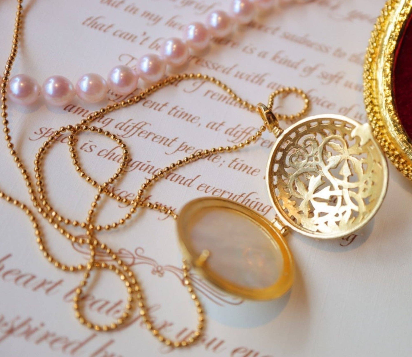 Secret Story ✨ Locket Pendant