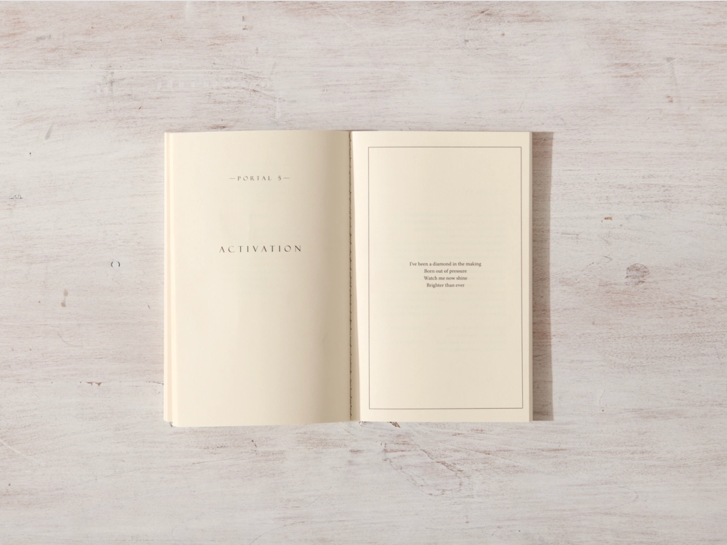 À travers les voiles du mystère ♡ Livre spirituel