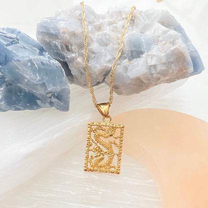 Collier Dragon du Pays des Merveilles : 20 pouces / Singapour plaqué 18 carats