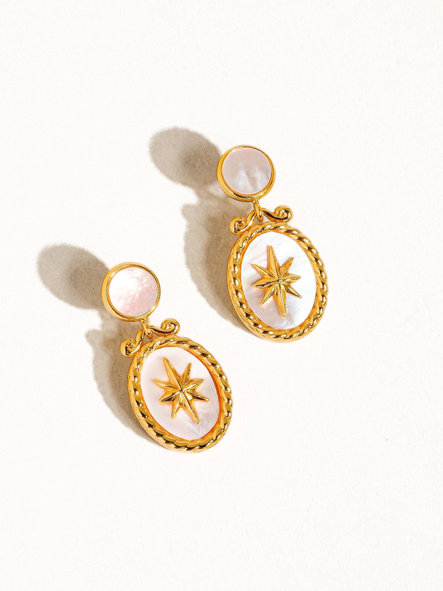 inner Compass 18K Gold Vintage Star Shell Earring