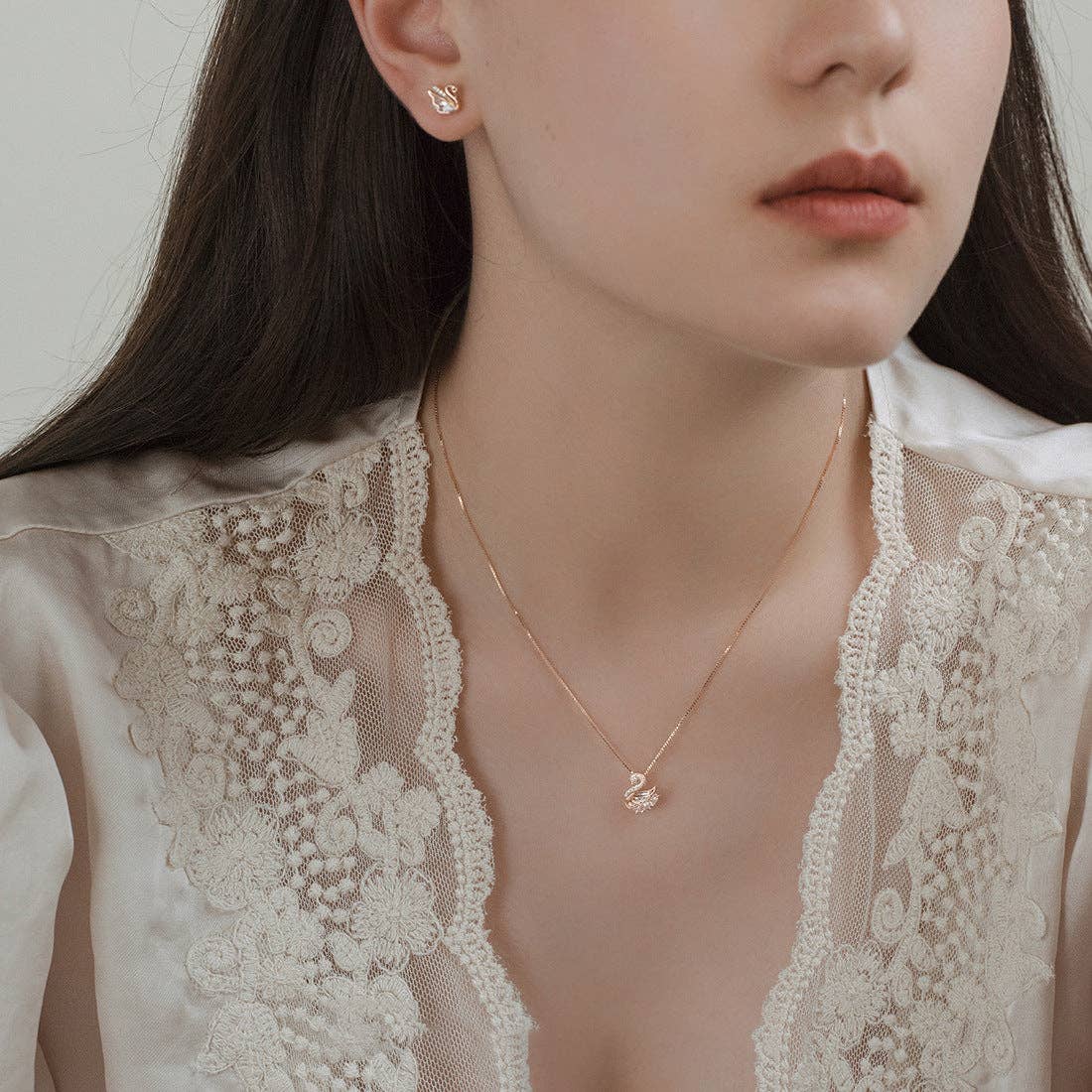 Swan Princess 🦢 Dainty Gold Swan Necklace in Gold over 925 Sterling Silver