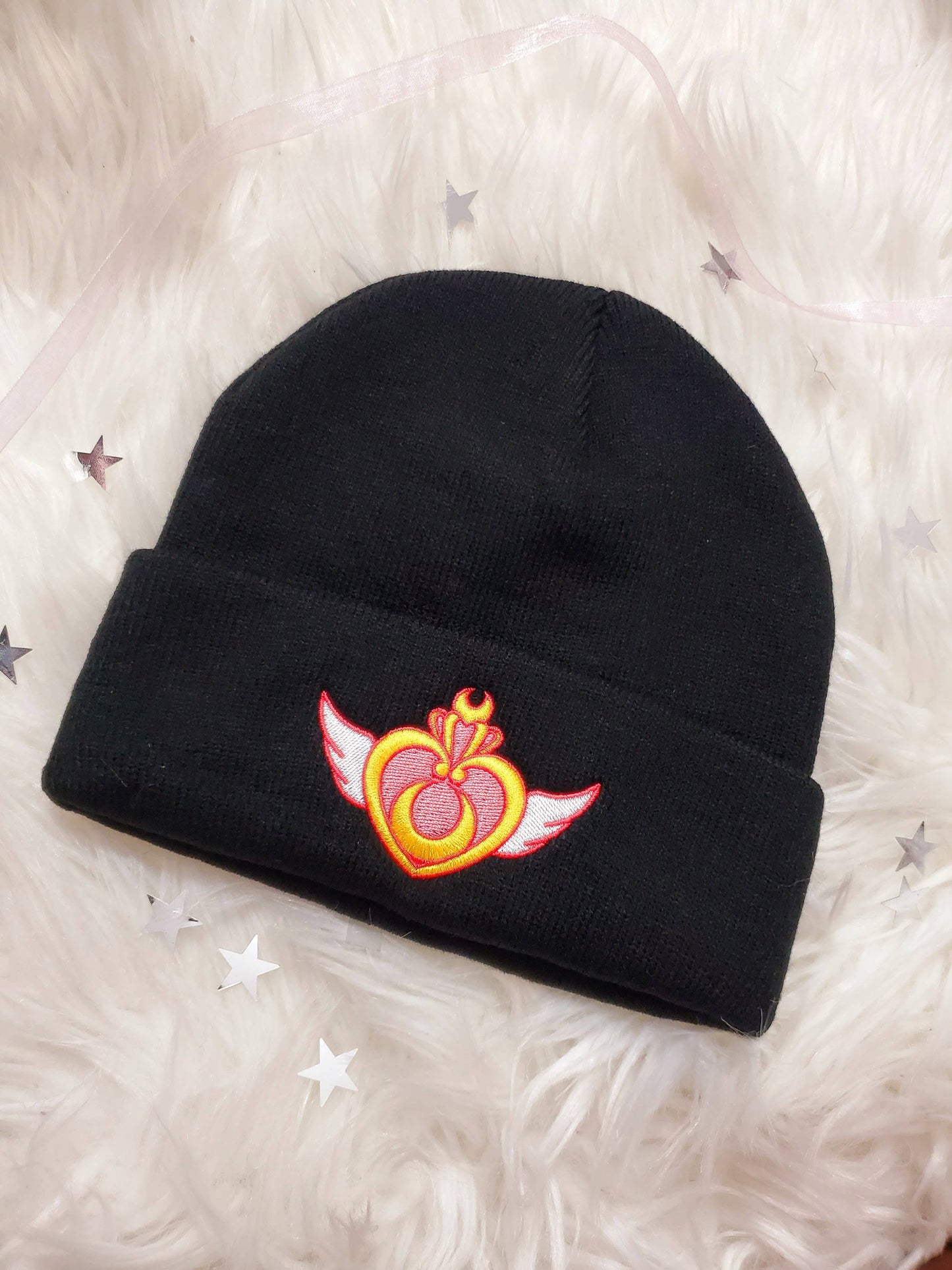 Moonie Heart Brooch Beanie