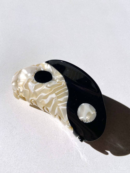 Big Yin Yang Shell Claw Clip ☯️ Eco-Friendly