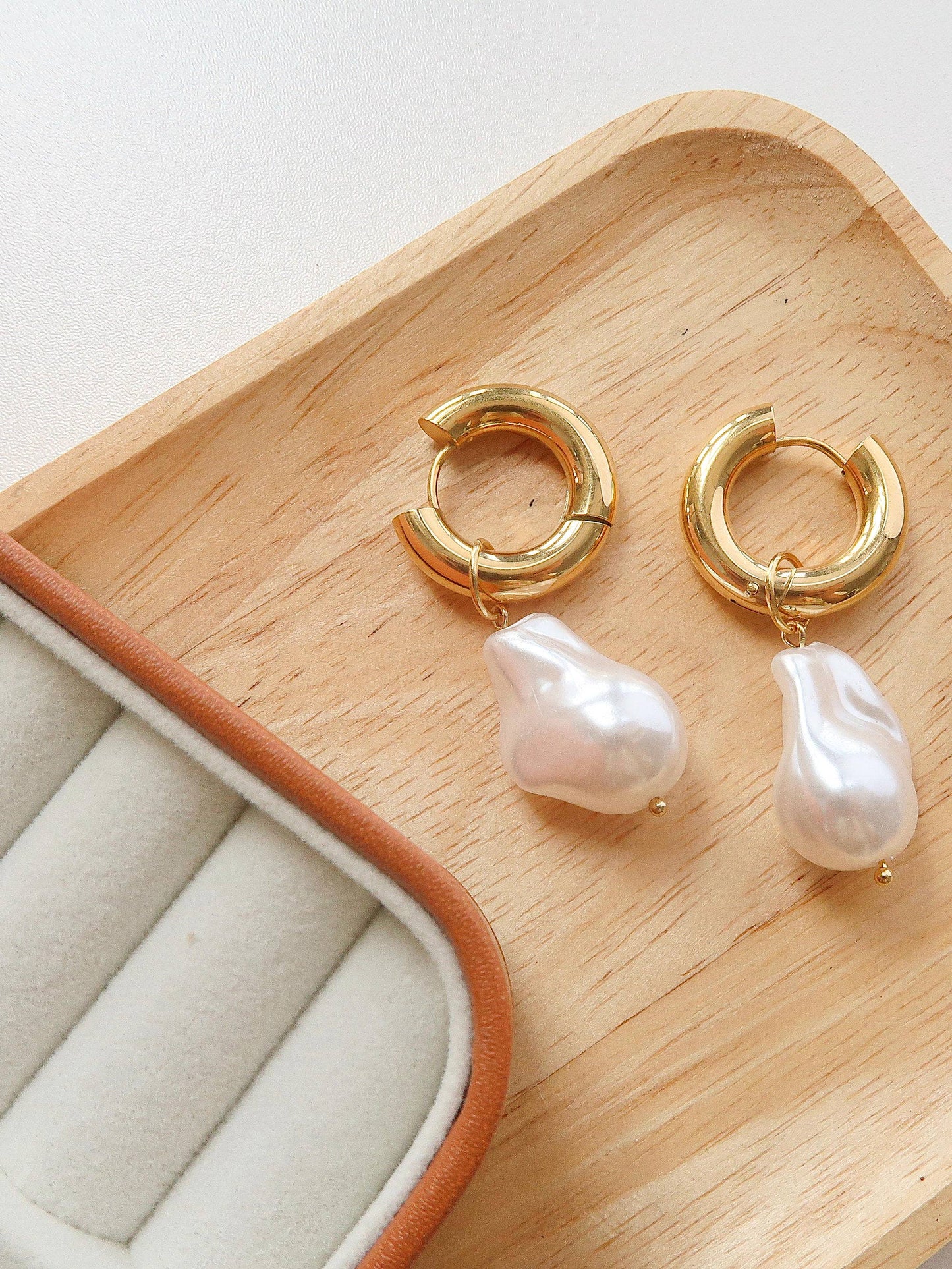 泡泡金色个性大珍珠耳环🧜‍♀️现代美人鱼