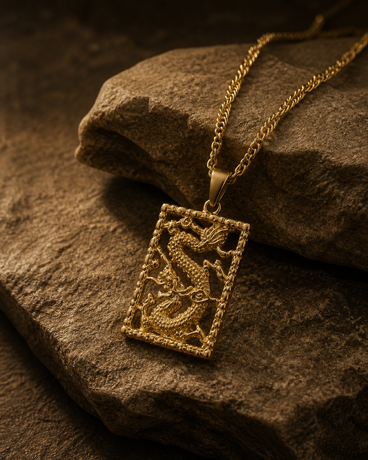 Collier Dragon du Pays des Merveilles : 20 pouces / Singapour plaqué 18 carats