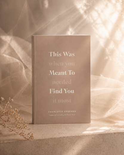 C'était destiné à vous trouver (quand vous en aviez le plus besoin) ✨ Livre de Charlotte Freeman