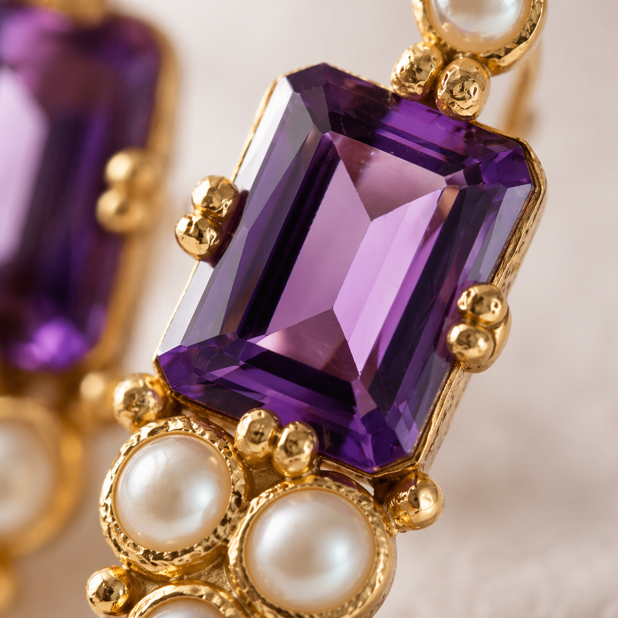 Boucle d'oreille "Daydreaming" en argent sterling, améthyste et vermeil perlé