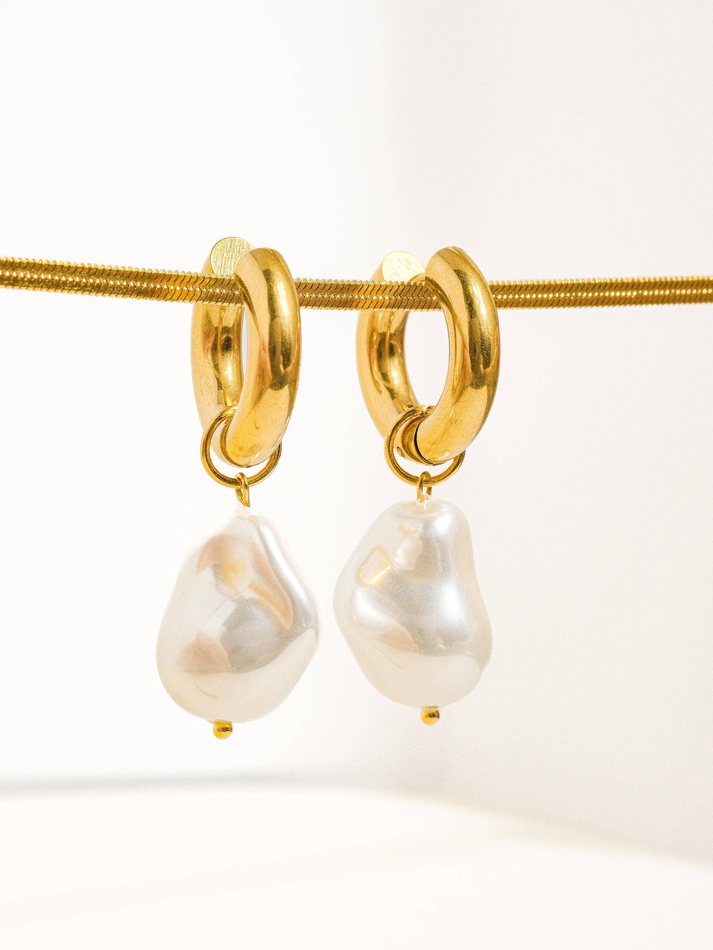 Bubbles Gold Statement Large Pearl Earring 🧜‍♀️ Modern Mermaid