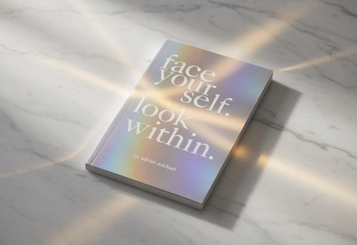 面对自己。审视内心✨ 作者：Adrian Michael