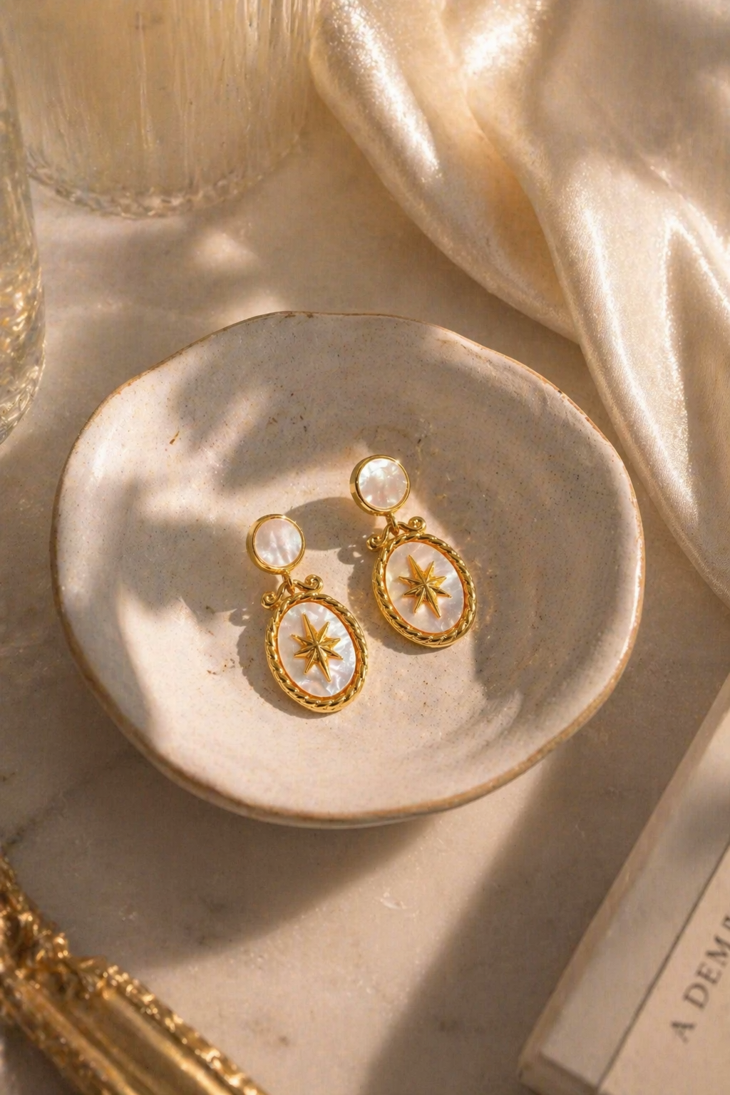 Guiding Star Shell Earrings 18K Gold