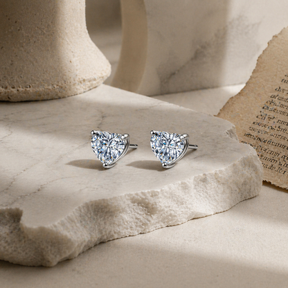 Coeur Lumière Moissanite Studs